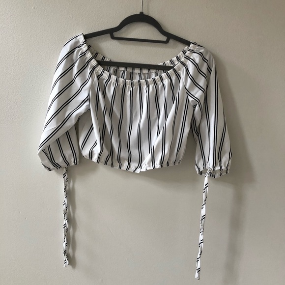 Tops - White & Black Striped Crop Top (M)